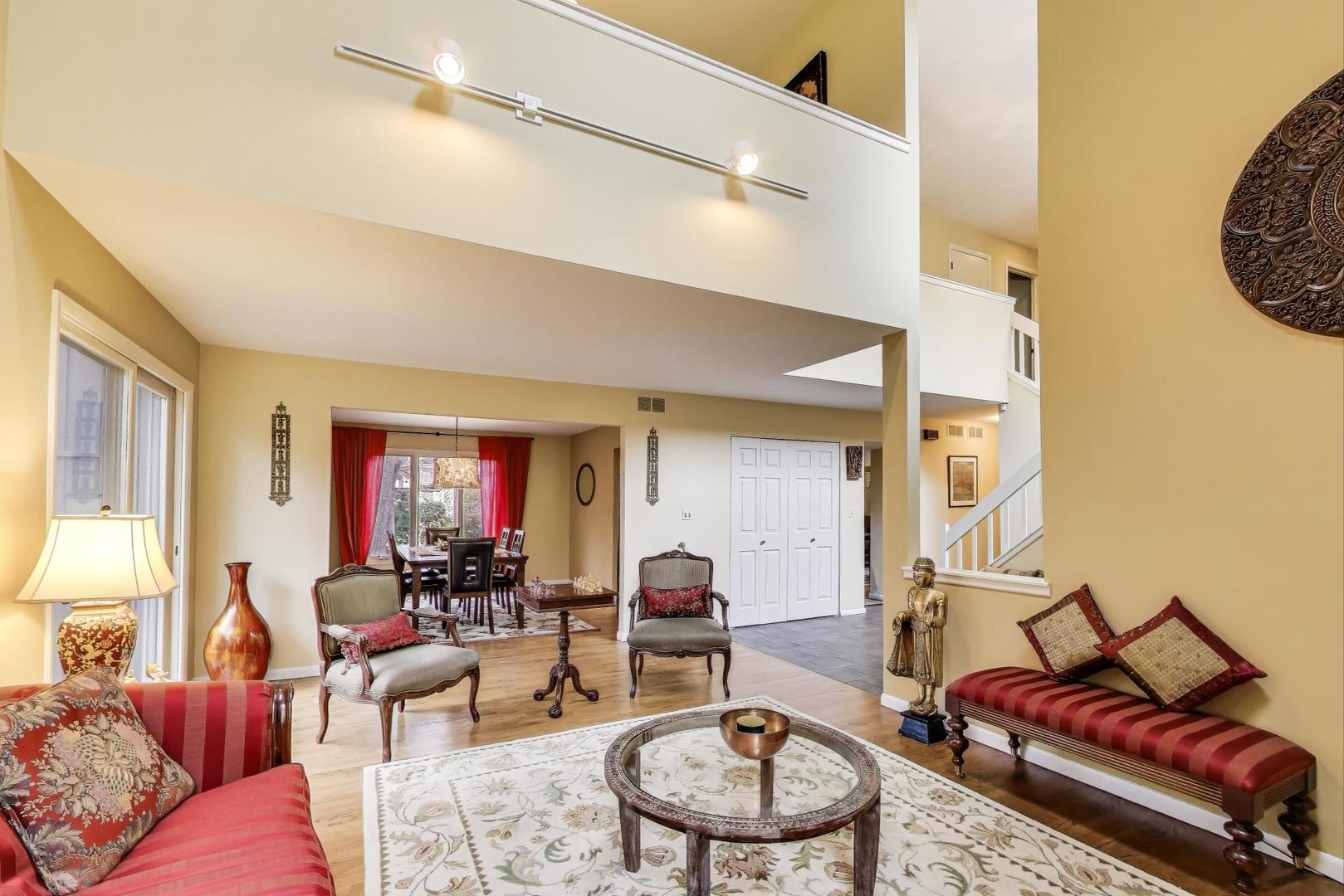 11515 Burr Oak Lane Burr Ridge, IL 60527 - Photo 7 of 73