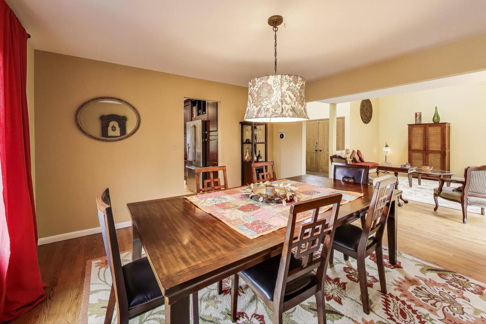 11515 Burr Oak Lane Burr Ridge, IL 60527 - Photo 10 of 73