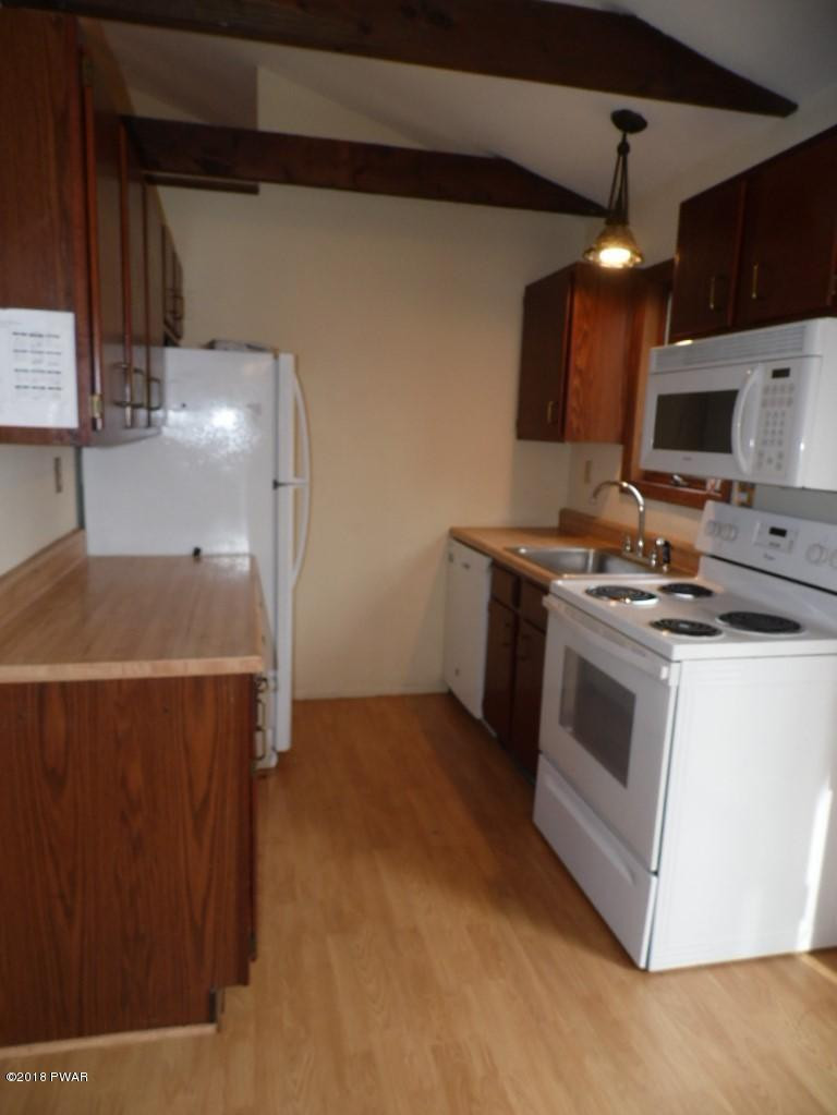 144 Cabin Road Milford, PA 18337 - Photo 6 of 27