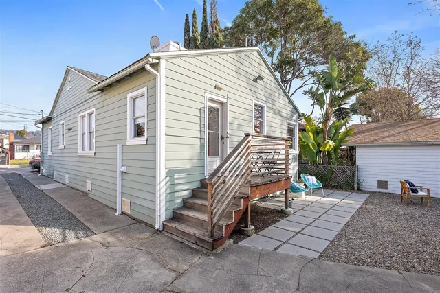 $599,000 | 10315 Dante Avenue, Oakland, CA 94603