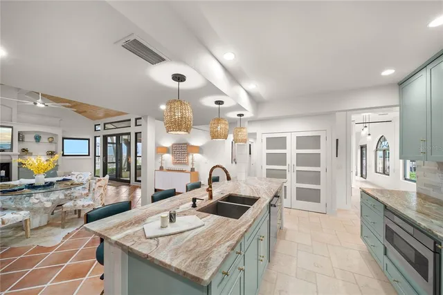 $1,999,000 | 718 Golden Beach Boulevard, Unit 1, Venice, FL 34285