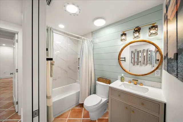 $1,999,000 | 718 Golden Beach Boulevard, Unit 1, Venice, FL 34285