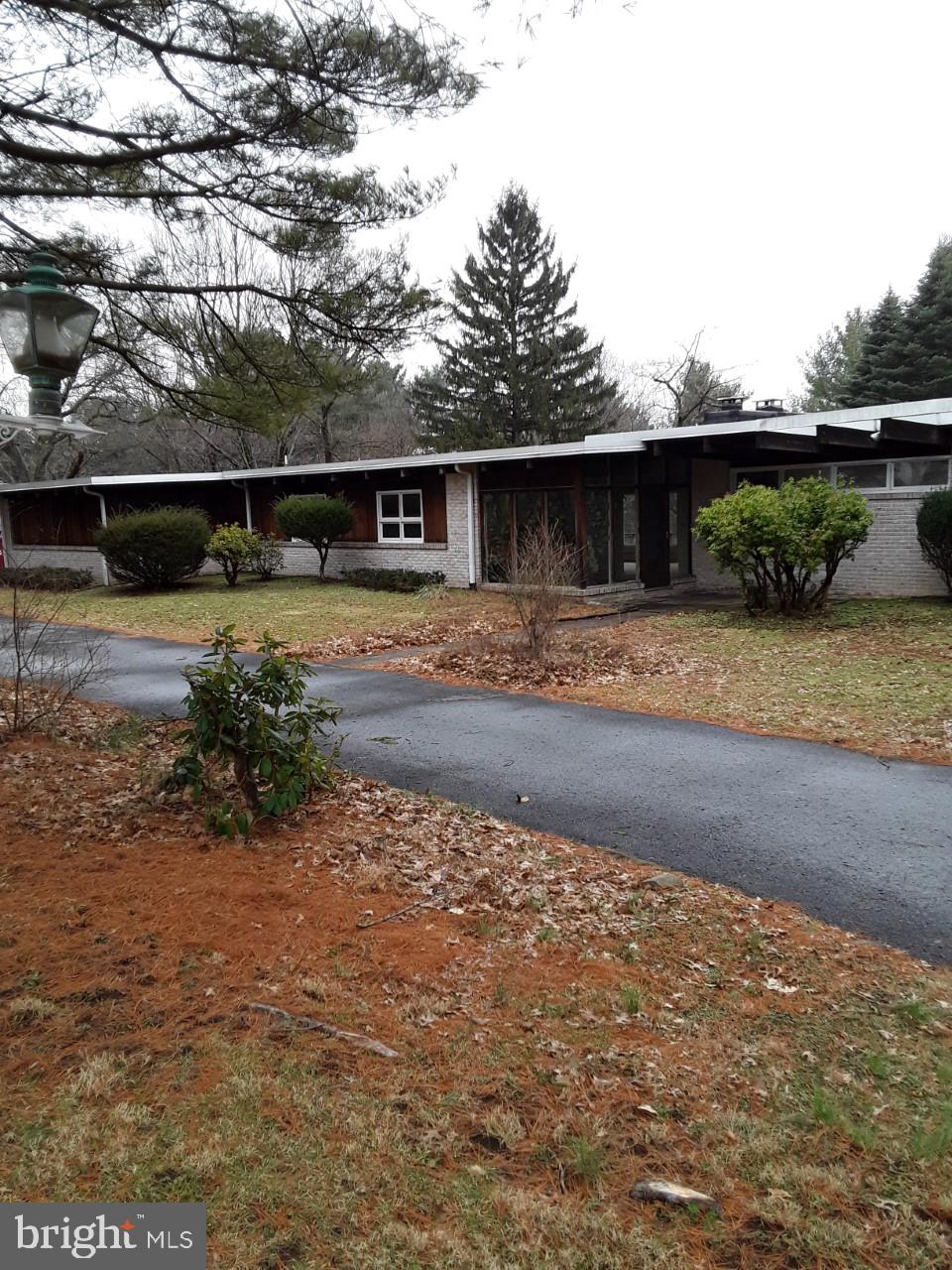 1701 Mitchell Road Harrisburg, PA 17110 - Photo 1 of 2 Gallery Image 1