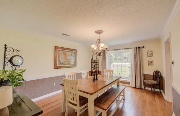 $2,950 | 8327 Poplar Pike, Germantown, TN 38138