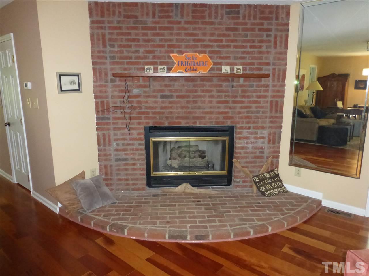 1216 Oakside Court Raleigh, NC 27609 - Photo 7 of 24 Gallery Image 7