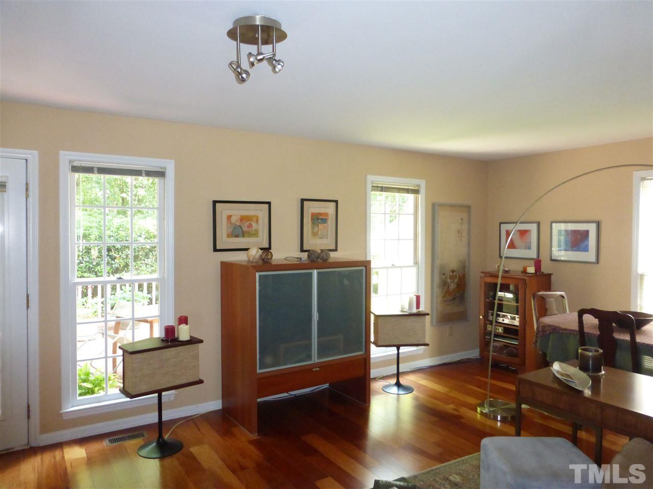 1216 Oakside Court Raleigh, NC 27609 - Photo 9 of 24 Gallery Image 9