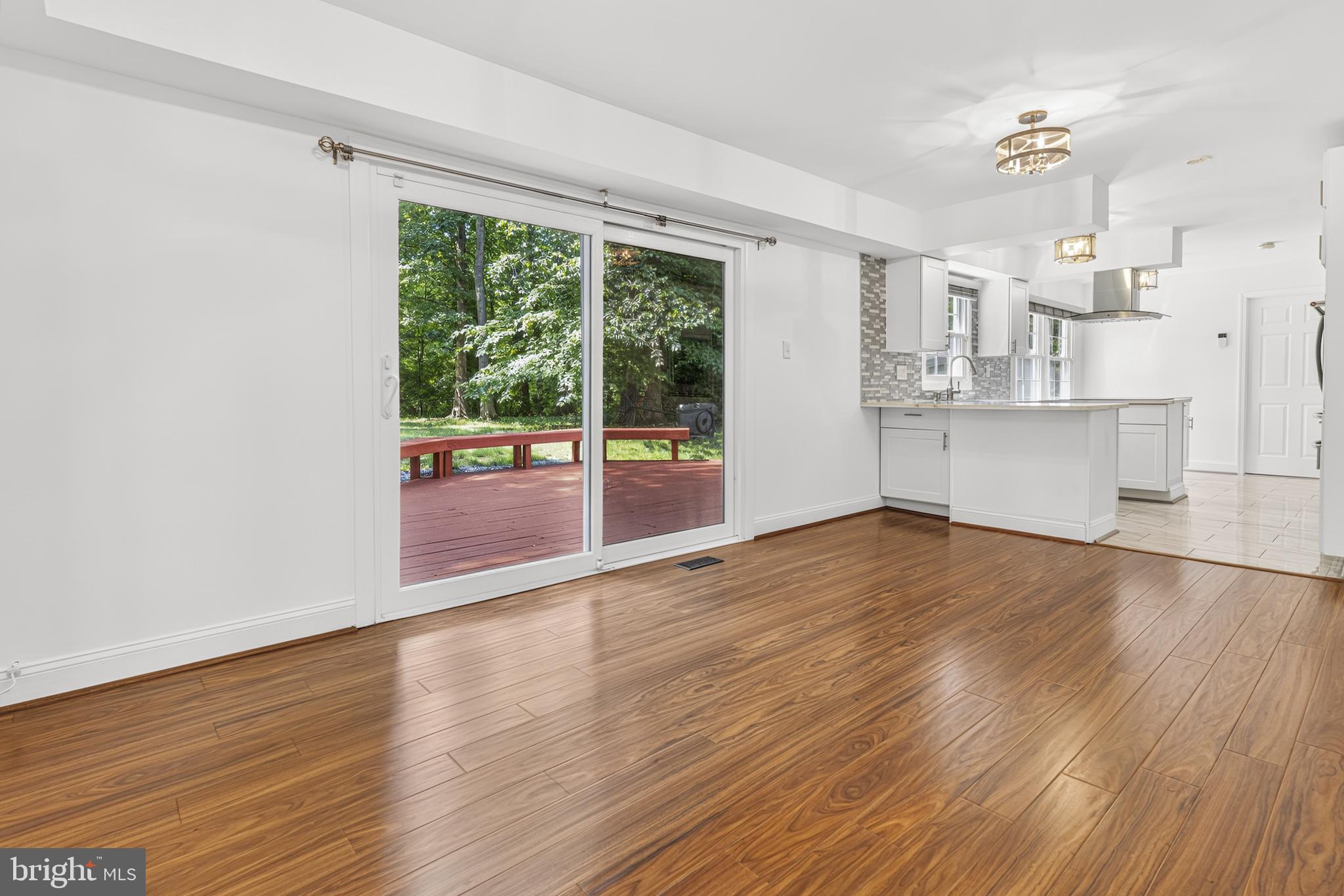 9005 Eastbourne Lane Laurel, MD 20708 - Photo 12 of 41 Family Room
