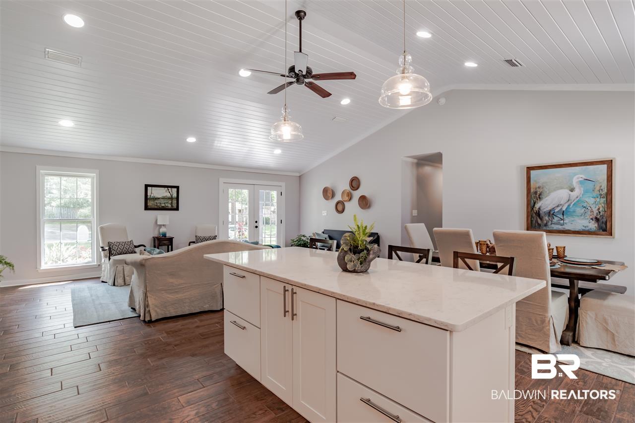 103 Ronforth Street Fairhope, AL 36532 - Photo 6 of 36