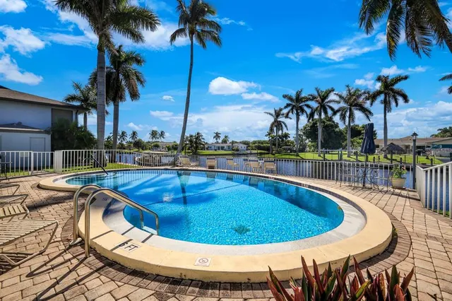 $199,900 | 4928 Vincennes Street, Unit C3, Cape Coral, FL 33904