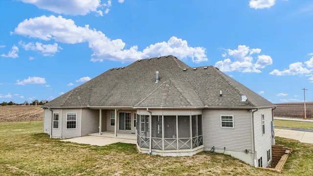 $750,000 | 2595 500 East, Mahomet, IL 61853