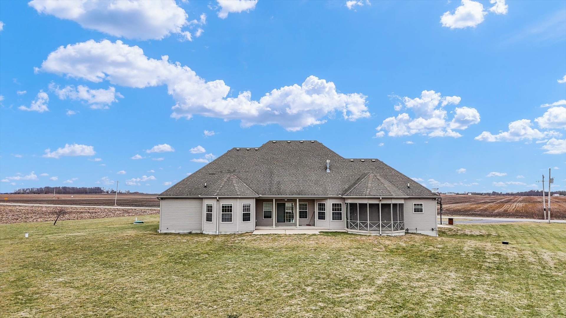 2595 500 East Mahomet, IL 61853 - Photo 61 of 84 a front view of a house with garden