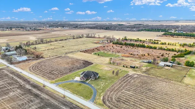 $750,000 | 2595 500 East, Mahomet, IL 61853