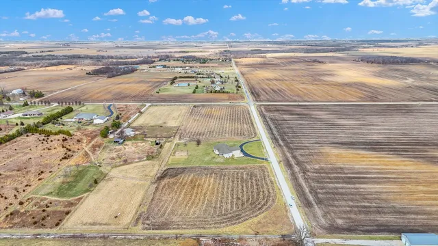 $750,000 | 2595 500 East, Mahomet, IL 61853