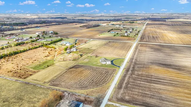 $750,000 | 2595 500 East, Mahomet, IL 61853
