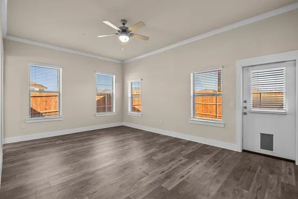 $2,459 | 4781 Luxe Lane, Unit 712A, Denton, TX 76207