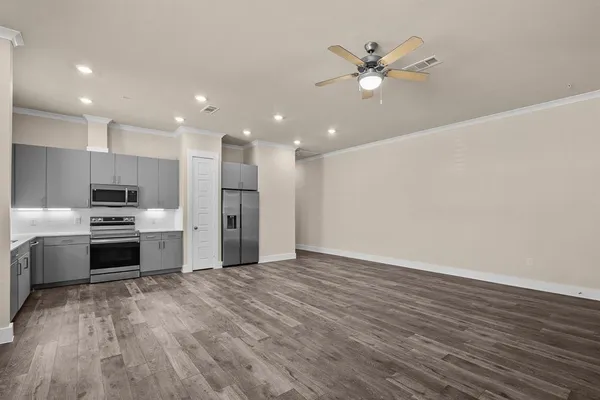 $2,459 | 4781 Luxe Lane, Unit 712A, Denton, TX 76207