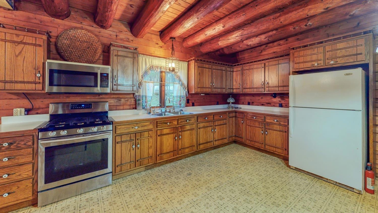 8079 Zikes Road South Bloomington, IN 47401 - Photo 12 of 36 Gallery Image 12