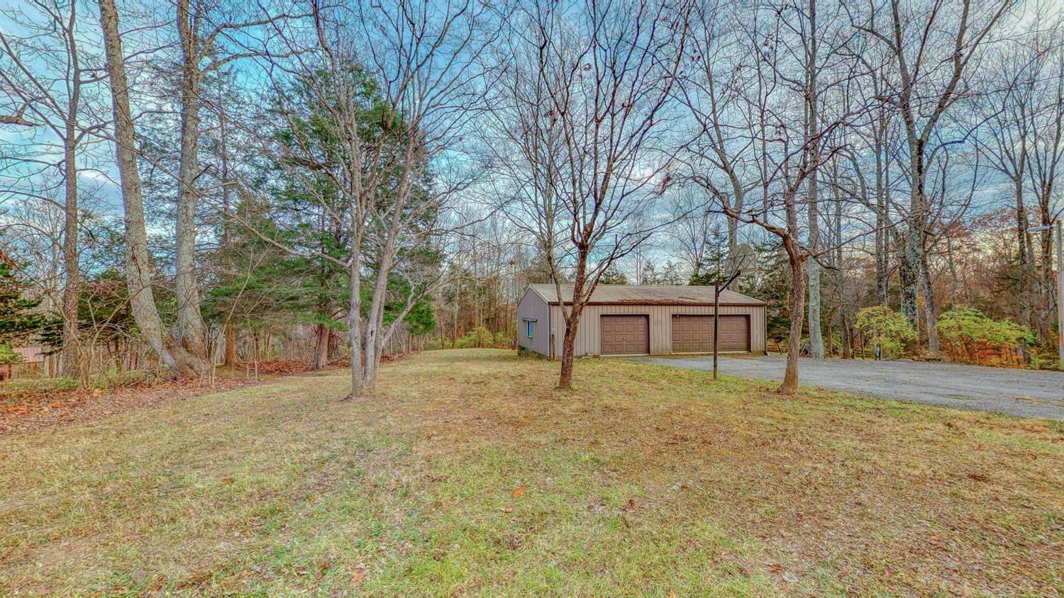 8079 Zikes Road South Bloomington, IN 47401 - Photo 8 of 36 Gallery Image 8