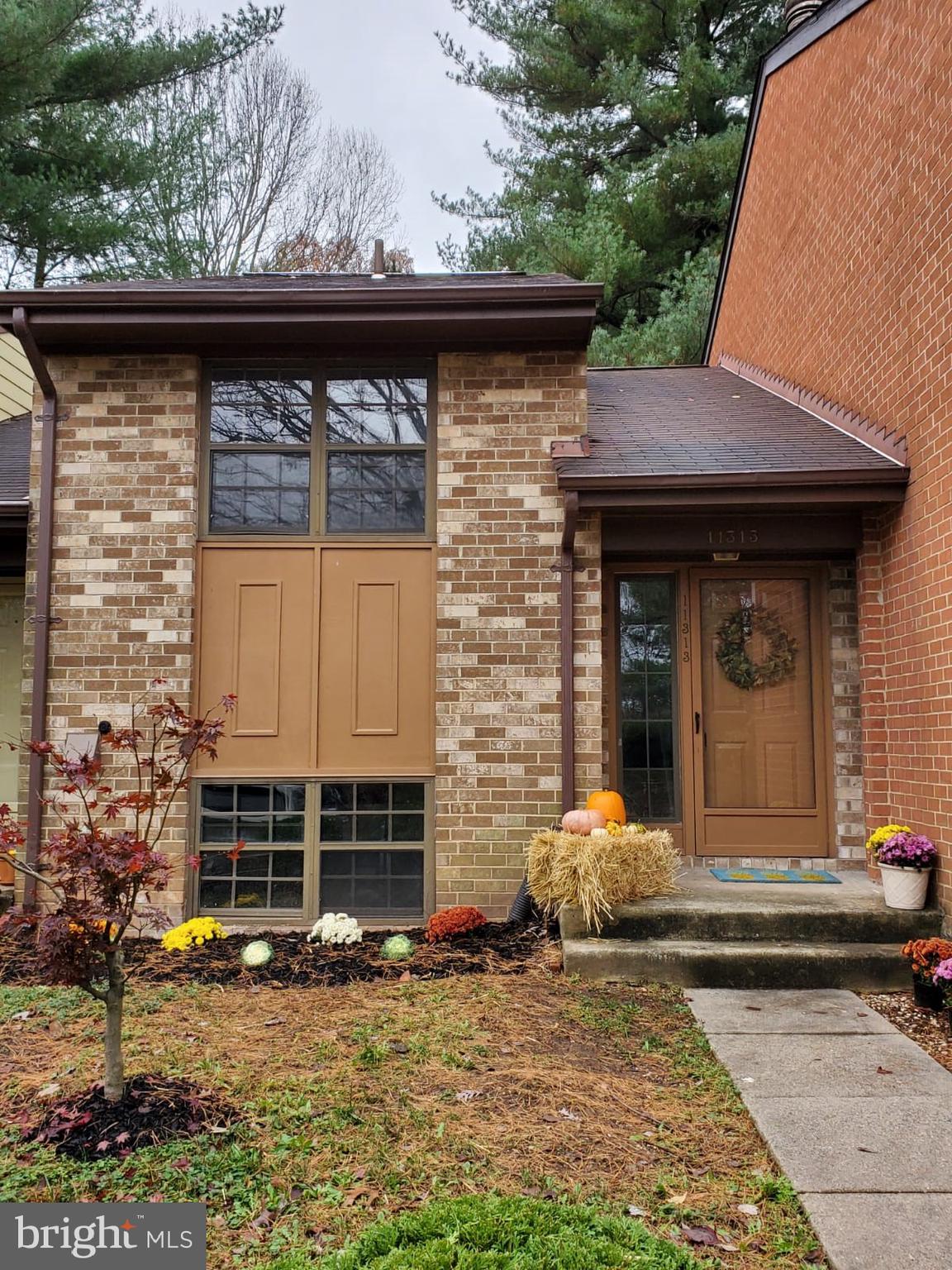 11313 Headlands Court Reston, VA 20191 - Photo 1 of 6 Gallery Image 1