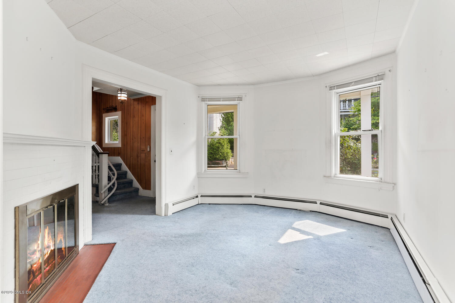 50 Locust Street Greenwich, CT 06830 - Photo 3 of 25 50 Locust St Greenwich CT-large-009-016-