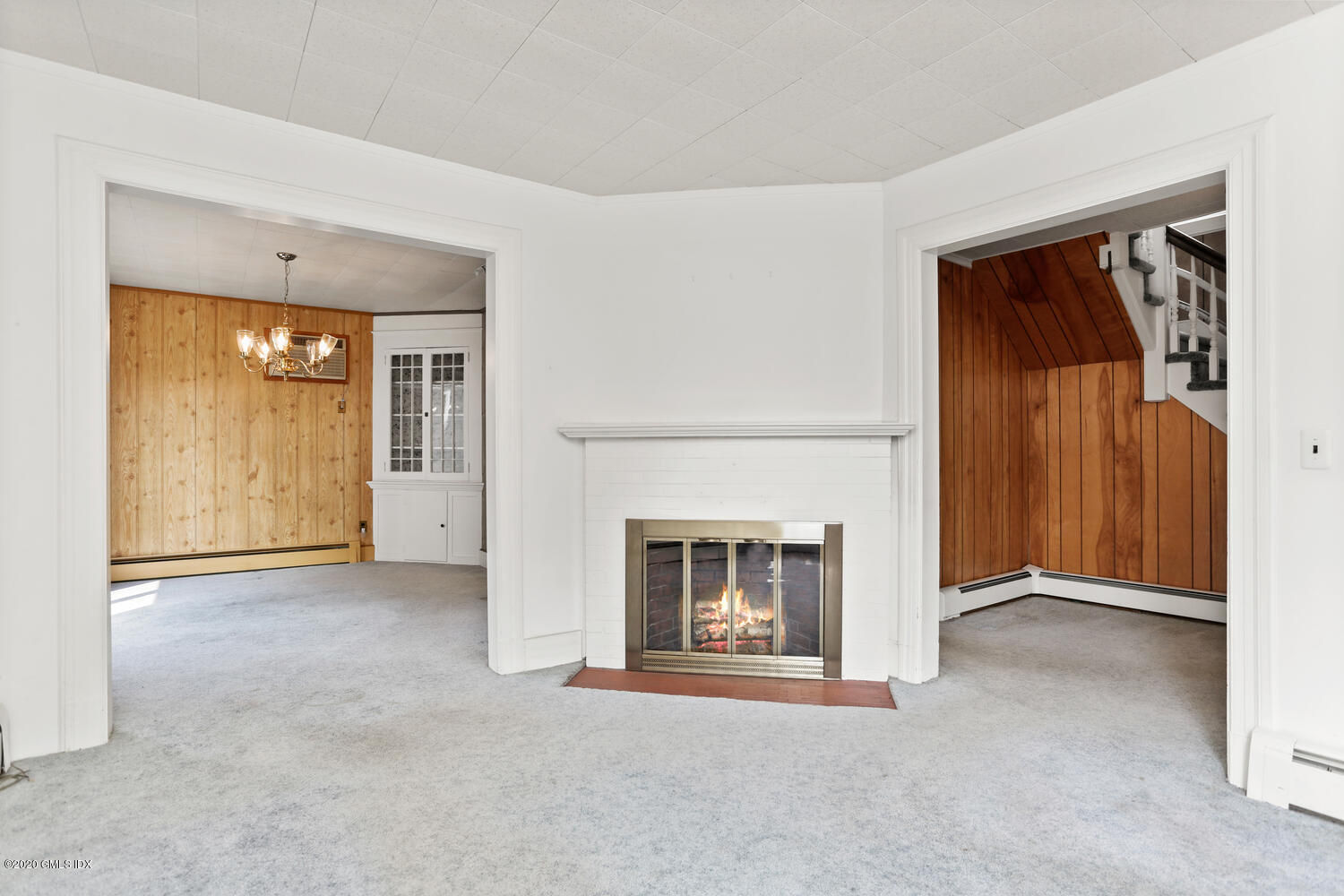 50 Locust Street Greenwich, CT 06830 - Photo 4 of 25 50 Locust St Greenwich CT-large-010-015-