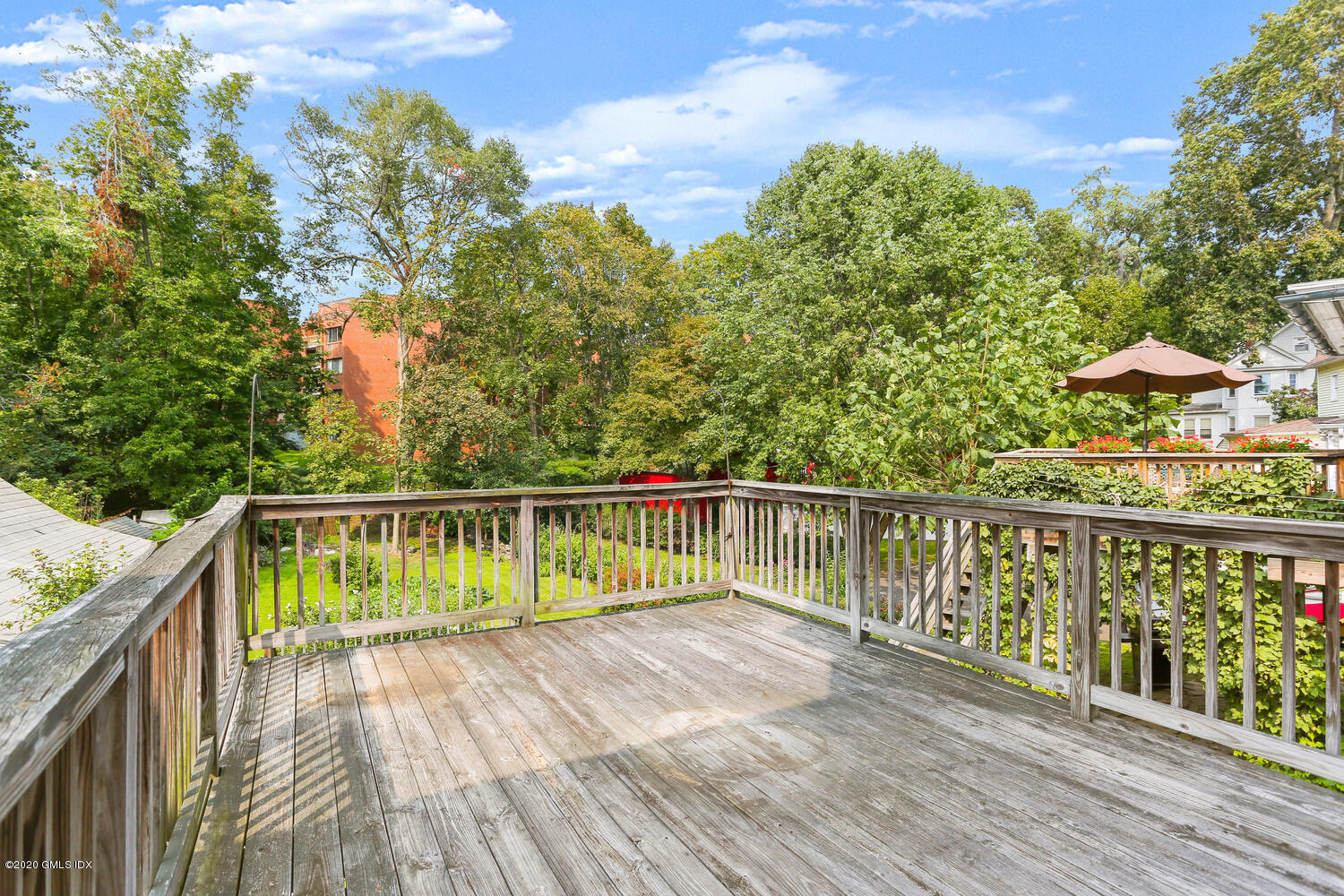 50 Locust Street Greenwich, CT 06830 - Photo 9 of 25 50 Locust St Greenwich CT-large-030-030-
