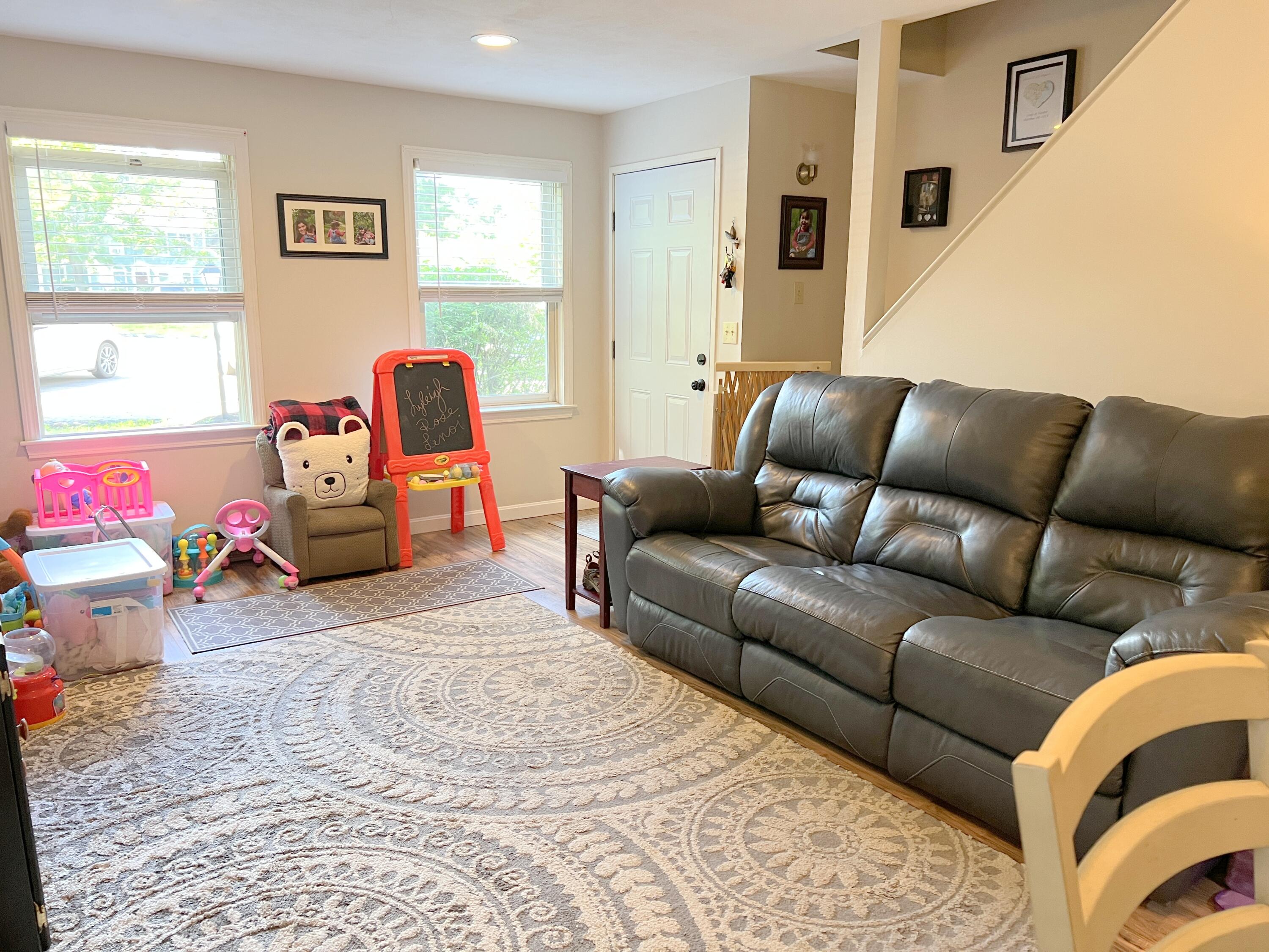 21 Farmgate Road, Unit 21 South Berwick, ME 03908 - Photo 6 of 22 IMG-0594