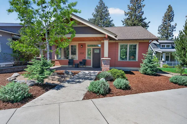 $949,900 | 1517 Northwest Mount Washington Drive, Bend, OR 97703