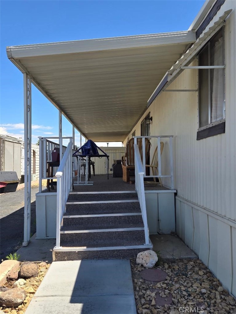 701 Montara Road, Unit 126 Barstow, CA 92311 - Photo 2 of 4