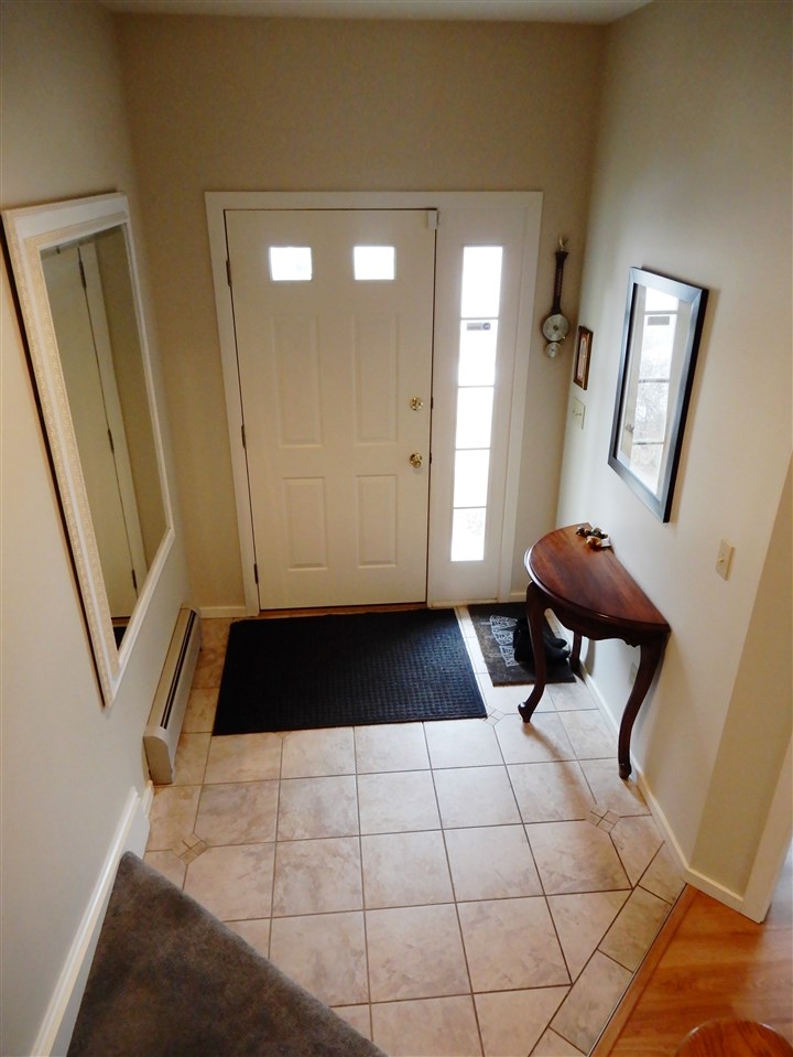 28 Eastman Farm Road Burlington, VT 05408 - Photo 4 of 40 Gallery Image 4