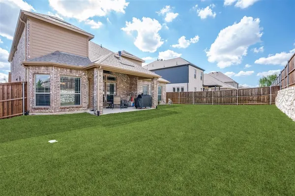 $569,990 | 6015 Liverpool Street, Aubrey, TX 76227