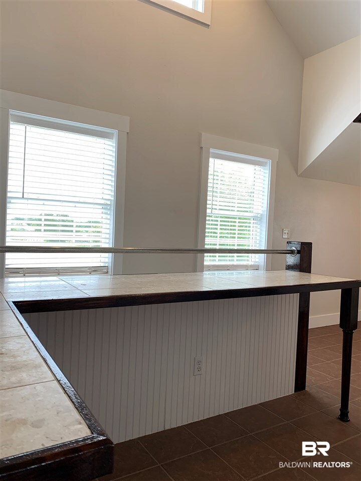 13402 County Road 91 Elberta, AL 36530 - Photo 2 of 32 Kitchen with eat-in bar