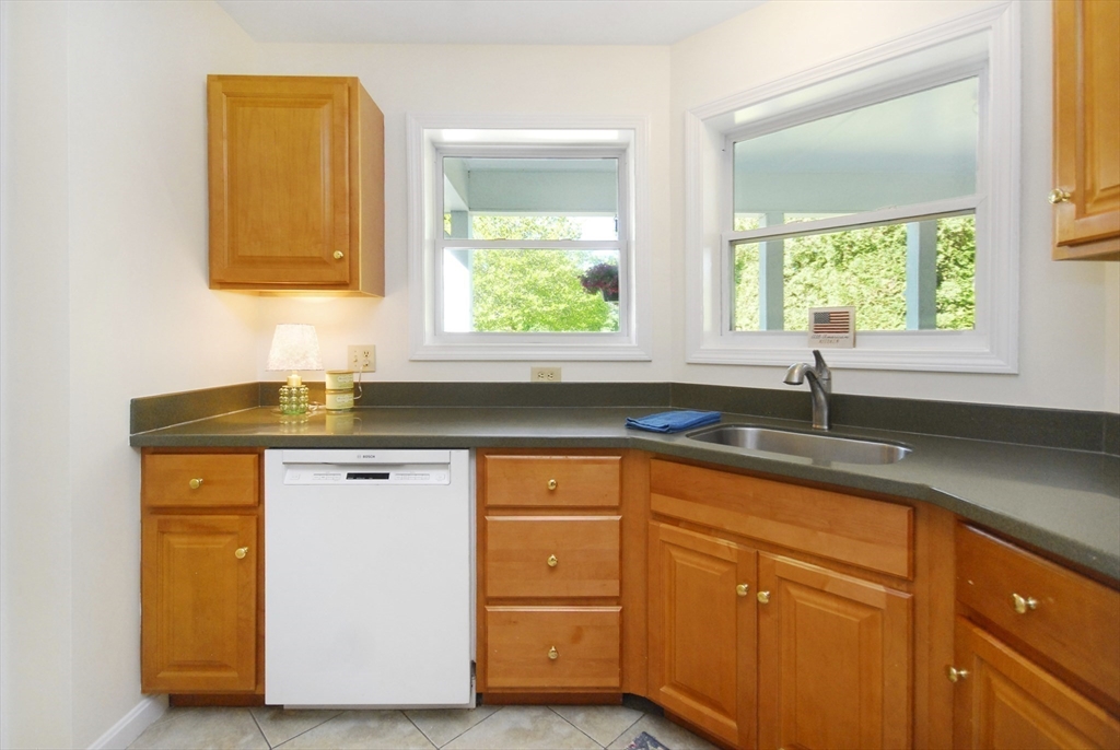 150 North Road, Unit 10 Sudbury, MA 01776 - Photo 11 of 40