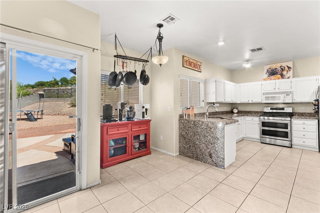 3169 Crystal Moon Road Henderson, NV 89052 - Photo 13 of 46