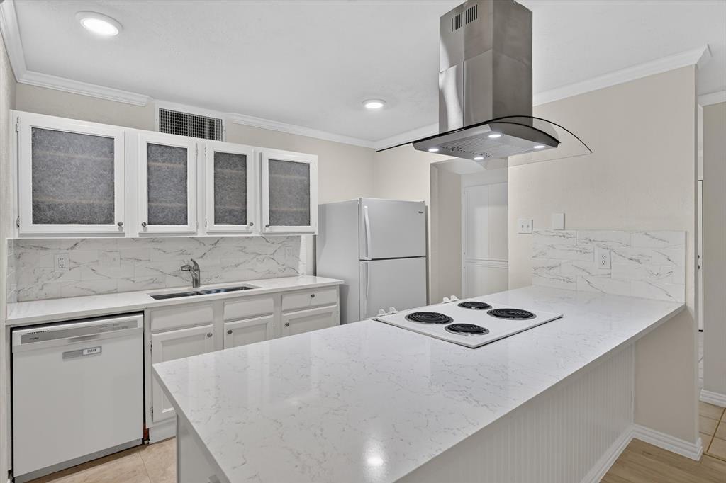 517 Ridgemont Drive Allen, TX 75002 - Photo 7 of 20 Refrigerator Conveys At Sale