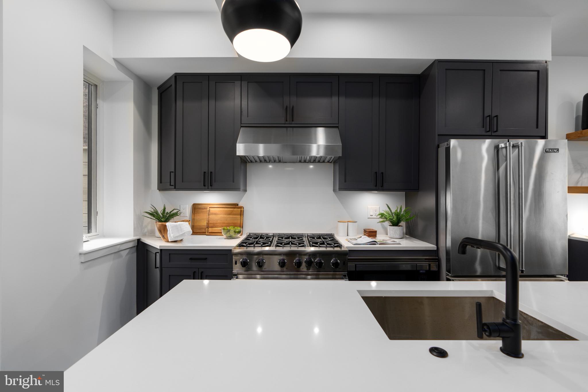 2345 Christian Street Philadelphia, PA 19146 - Photo 11 of 57