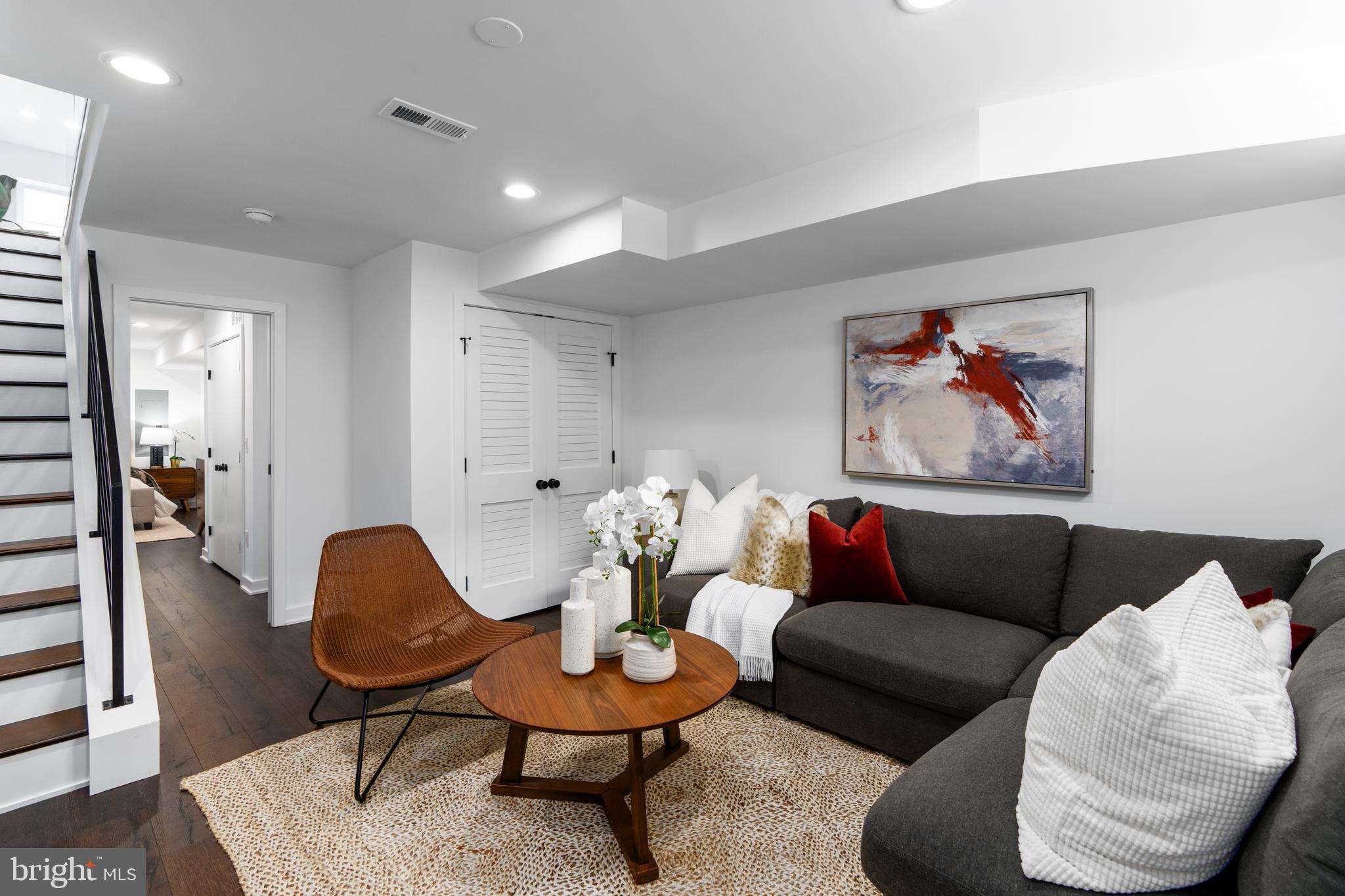 2345 Christian Street Philadelphia, PA 19146 - Photo 21 of 57