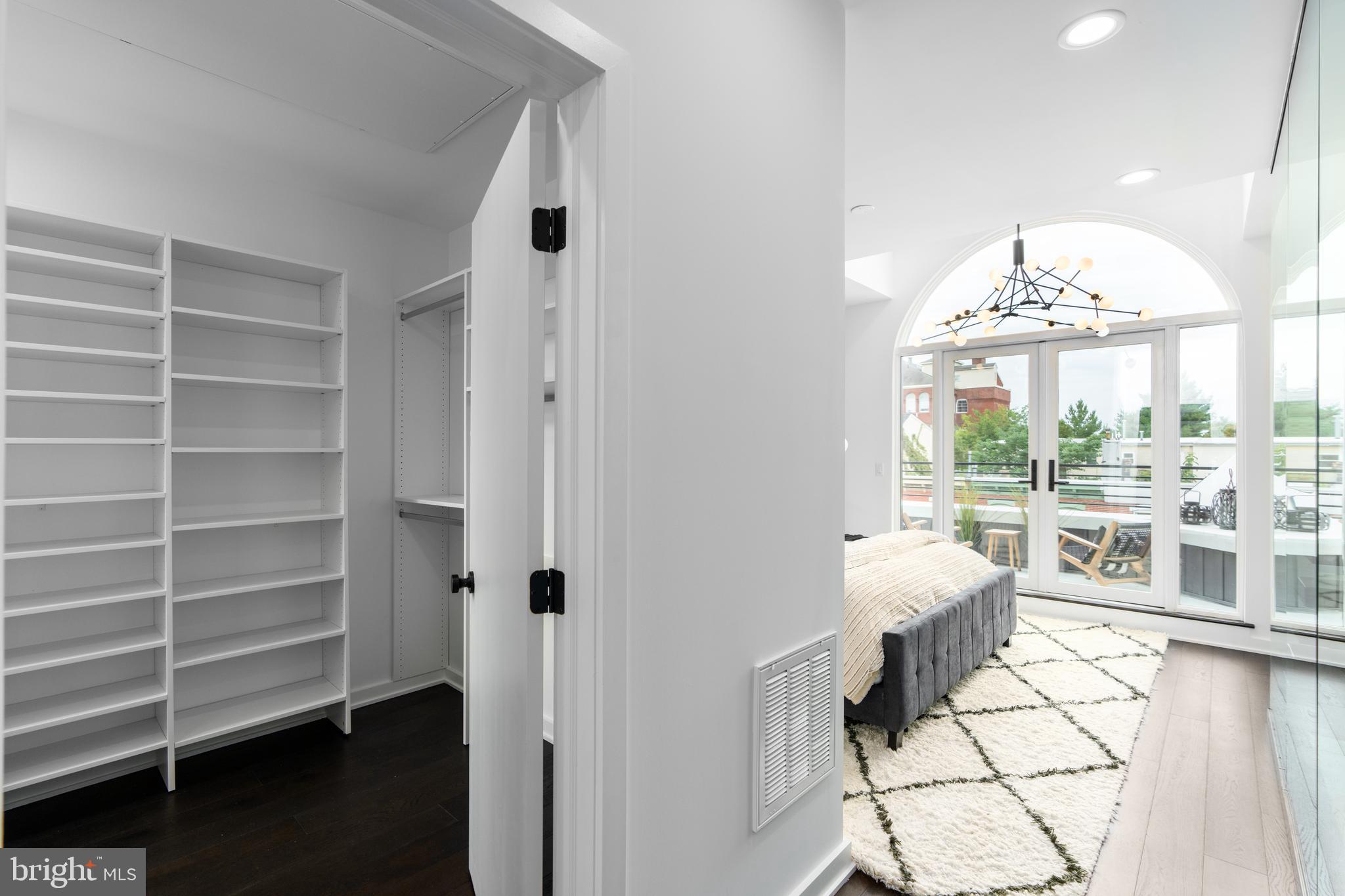 2345 Christian Street Philadelphia, PA 19146 - Photo 46 of 57