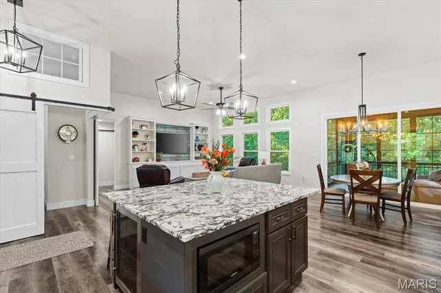 $549,900 | 6107 Chantilly Bend, Waterloo, IL 62298