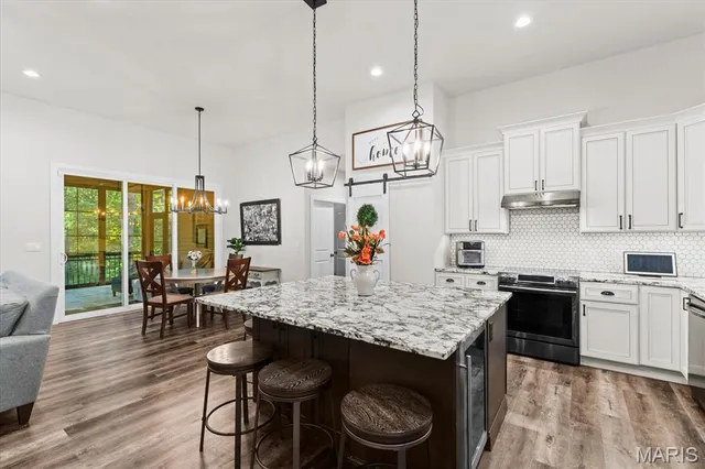 $549,900 | 6107 Chantilly Bend, Waterloo, IL 62298