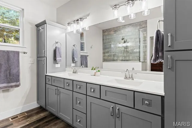 $549,900 | 6107 Chantilly Bend, Waterloo, IL 62298