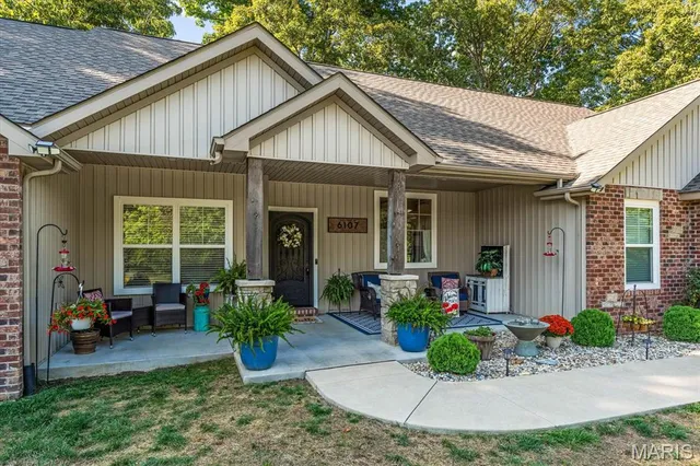 $549,900 | 6107 Chantilly Bend, Waterloo, IL 62298
