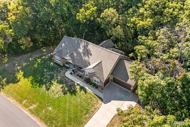 $549,900 | 6107 Chantilly Bend, Waterloo, IL 62298