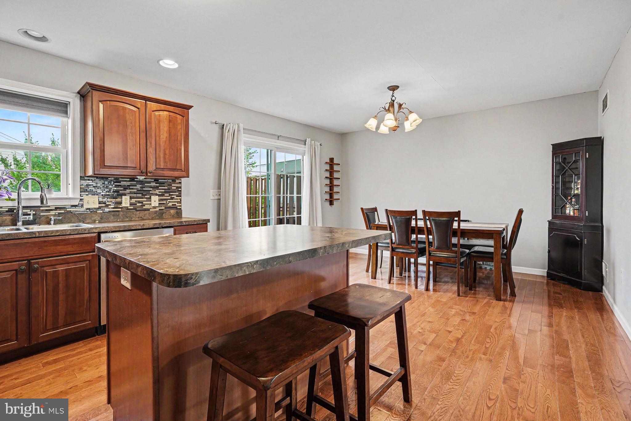 156 Mapleton Boulevard Harrisburg, PA 17112 - Photo 4 of 32