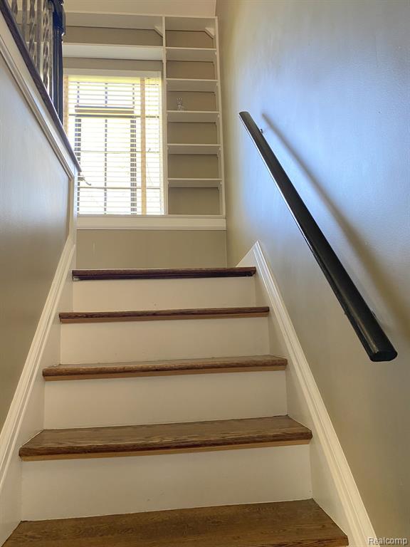 2647 Pembroke Road Birmingham, MI 48009 - Photo 11 of 17 Gallery Image 11