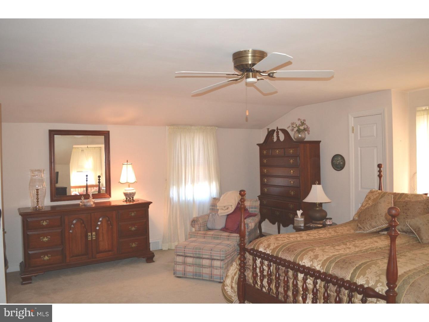 527 Hempstead Road Springfield, PA 19064 - Photo 14 of 25 Bedroom - Main
