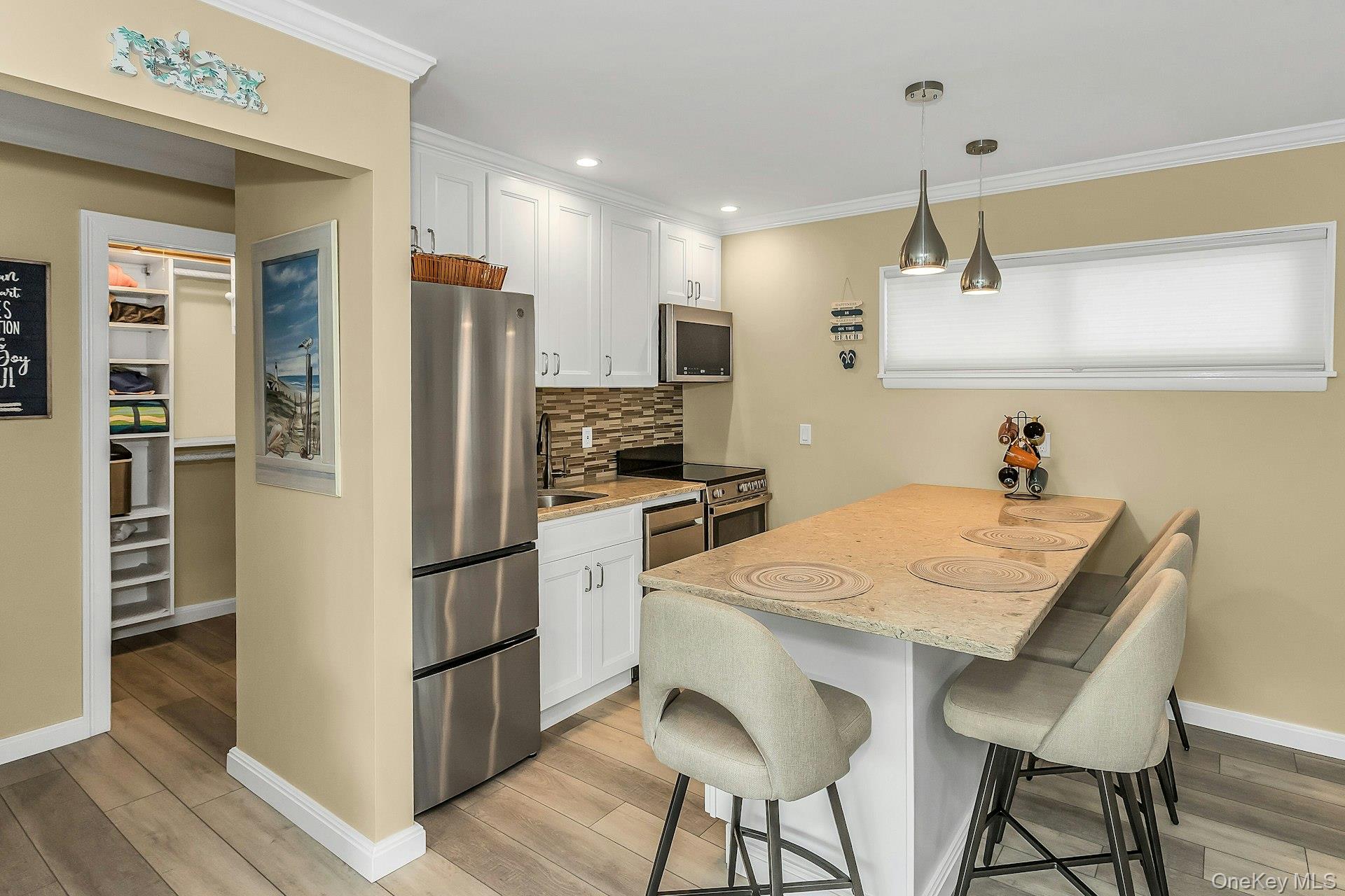 281 Dune Road, Unit 18A Westhampton Beach, NY 11978 - Photo 10 of 24