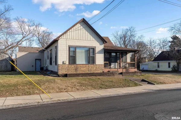 $160,000 | 201 North Vicksburg Street, Marion, IL 62959