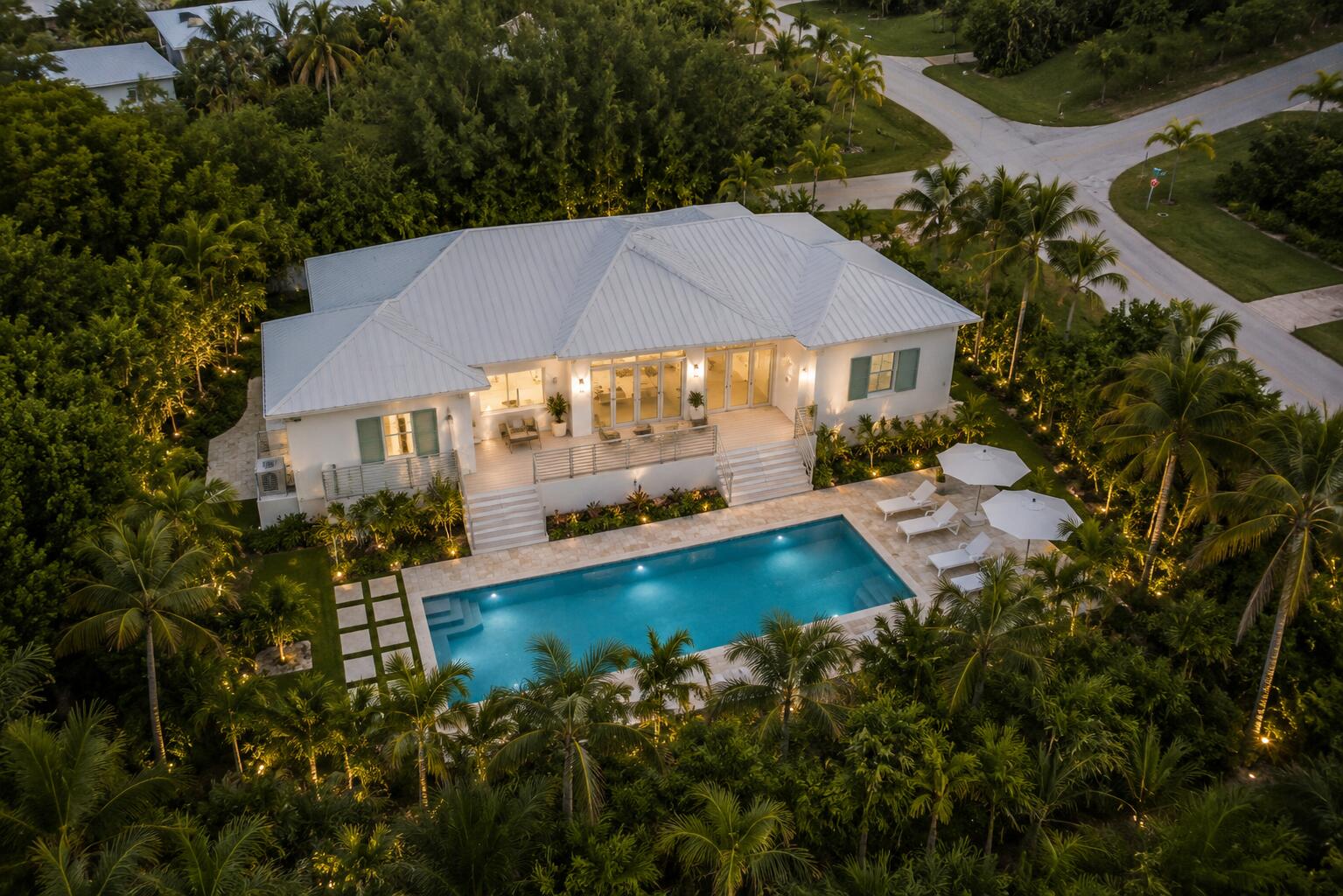 101 Bahama Drive South Marathon, FL 33050 - Photo 3 of 15 90D81A5F-7A67-4A82-8143-A125343FD427