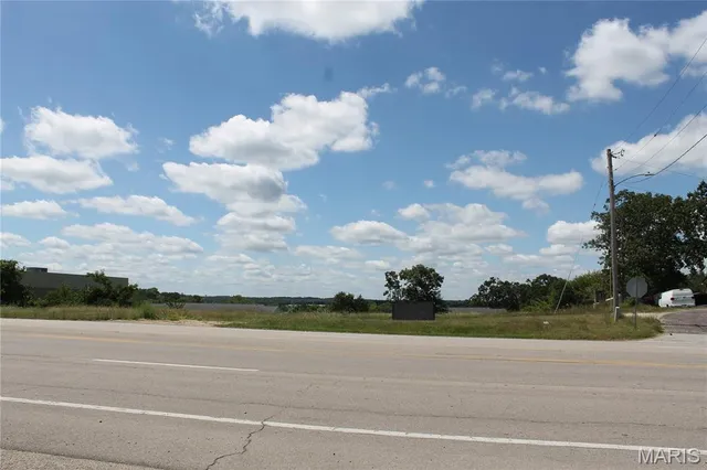 $400,000 | 1245 North Main Street, St. Clair, MO 63077